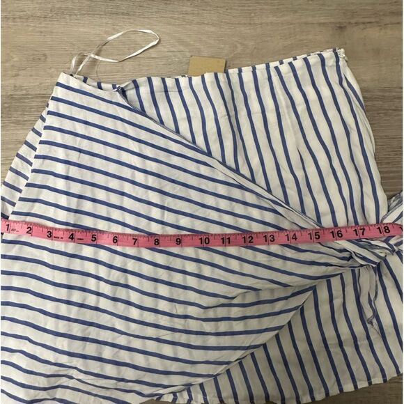 Blue/white striped skirt Size 10 - Picture 3 of 7